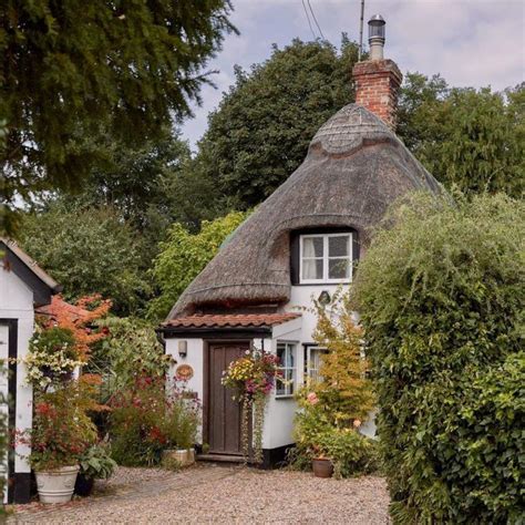 9 Enchanting English Country Cottages To Fall In Love With