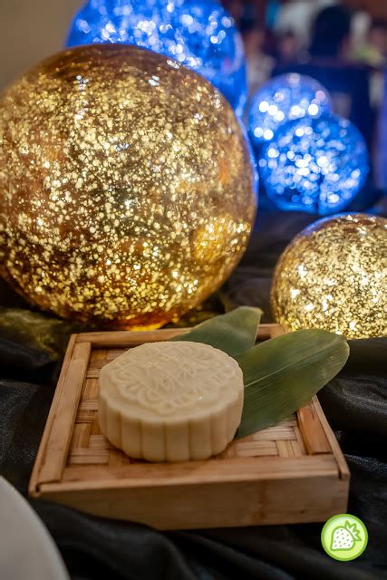 The hotel boasts an opulent setting upon an ideal recreational area. Mooncake Sparkles @ Concorde Hotel Kuala Lumpur ...