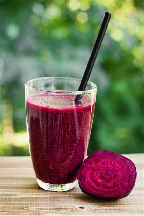 Keep Your Iron Levels High With This Blood Building Beet Juice Recipe