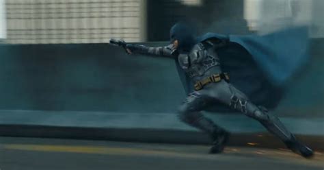 The Flash Il Trailer Svela Il Nuovo Costume Del Batman Di Ben Affleck