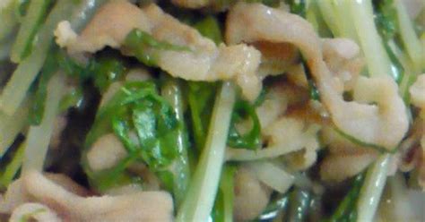 Quick Stir Fried Mizuna Green And Pork Japanese Style Recipe By Cookpad