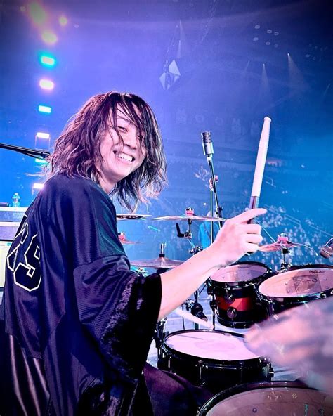 One Ok Rock Kanki Tomoya Muse Will Of The People World Tour In One Ok Rock