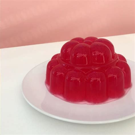 Raspberry Jelly Crystals in 85g from Just Wholefoods