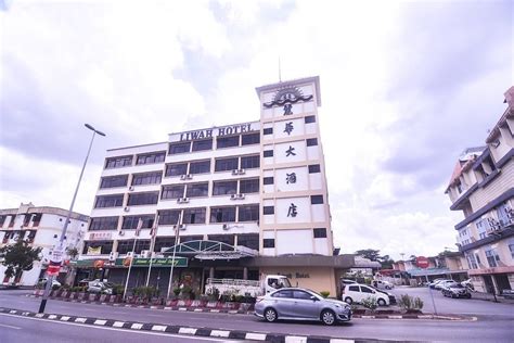 Oyo 11342 Liwah Hotel See 11 Reviews Price Comparison And 48 Photos
