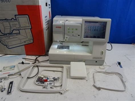 Janome Memory Craft 11000 Special Edition Computerized Sewing Machine