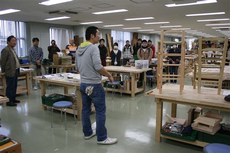 岐阜県立森林文化アカデミーブログ ゴッホの椅子づくり 1年間の集大成