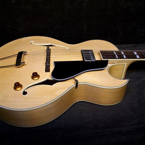 Eastman Ar Ce Blonde Hollowbody Archtop Jazz Electric Guitar W Case