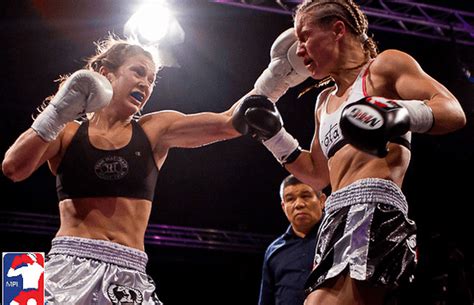 Fine Interview With Female Muay Thai Fighter Lindsay