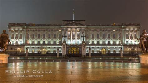 Buckingham Palace At Night London United Kingdom 28279