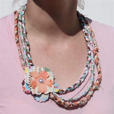 No Sew Braided Fabric Necklace Tutorial The Crafty Blog Stalker