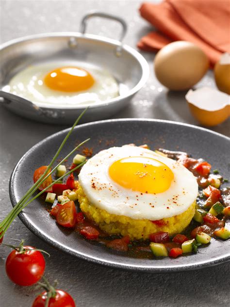Œuf Au Plat Sur Piperade Cnpo Eggs Canning Breakfast Buffer