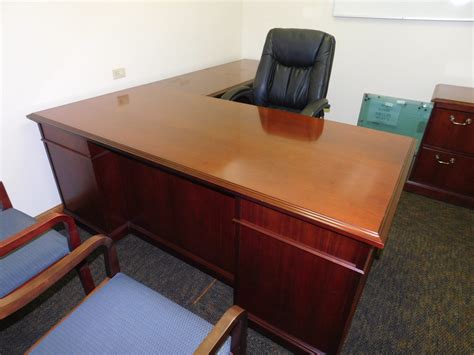 Kimball Senator Series Mahogany 36 X 78 Traditional Executive L Desk