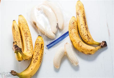 How To Freeze Bananas The Easy Way