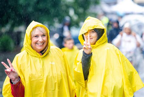 30 Brilliant Pictures Of Ed Sheeran Fans Smiling Through The Rain For