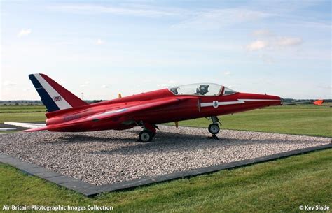 Aviation Photographs Of Folland Gnat T1 Abpic