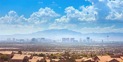 Las Vegas Skyline Daytime Stock Photos Pictures And Royalty Free Images