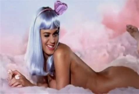 Katy Perry Aparece Desnuda Entre Golosinas En El Videoclip De