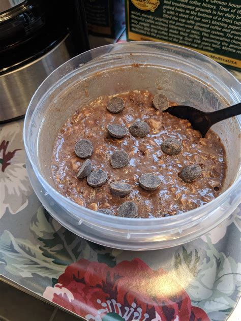 Oats contain more protein and fat than most other grains. Low-cal peanut butter cocoa overnight oats : veganrecipes