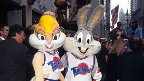 Lola Bunny Is Less ‘sexualized’ In New ’space Jam’ And People Have Thoughts Complex