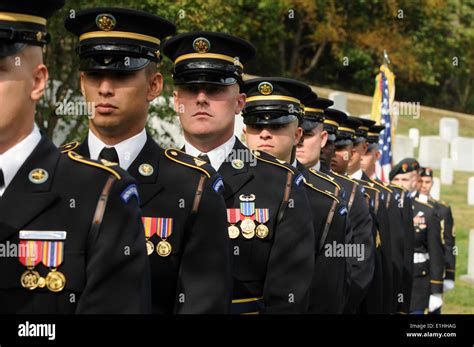 Army Soldiers From Honor Guard Company 3rd Us Infantry Regiment The