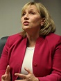 Guadagno breaks from campaign after mother's death