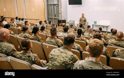 Command Sgt Maj Michael Grinston Sergeant Major Of The Us Army