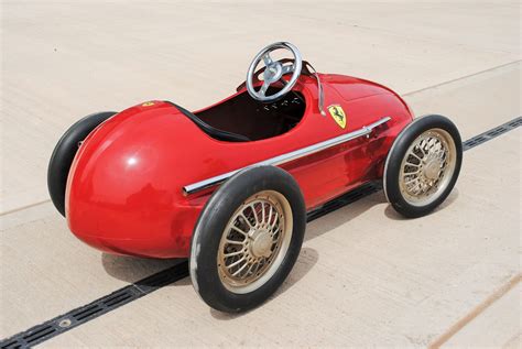 American Retro Red Ferrari Pedal Car 500 F2 Junior Childrens Race