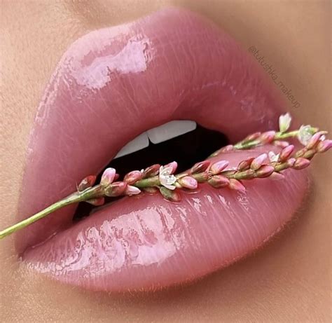 Pin By Doosans Dashboard On Lipslocked Makeup Pretty In Pink Lipstick