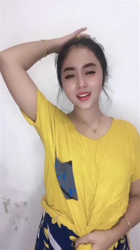 Janda Semok Goyang Ebot Bigo Live Hot Kesepian Tiktok Viral By Elsaa