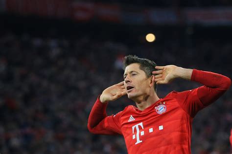 Robert lewandowski confirmed he held talks with manchester united over transfer to old trafford. Bayern Munich Beat Werder Bremen 1-0 to Secure Eighth ...