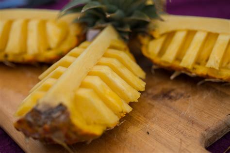 How To Cut And Serve A Pineapple In 10 Easy Steps Laura Dawn Happy And Raw