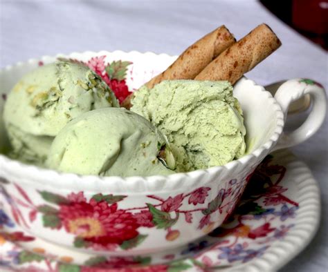 Spumoni also combines three flavors of ice cream, but instead of strawberry and vanilla, it. Pistachio Ice Cream - Learn from it! - Sis. Boom. Blog!
