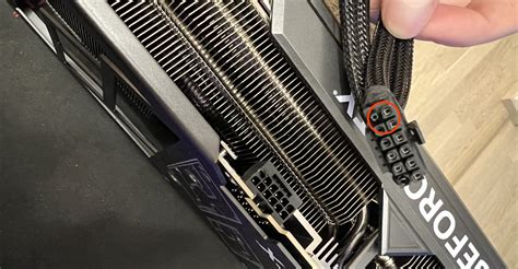 nvidia rtx 4090 16 pin power connector burns and melts cable and plug due to extreme heating
