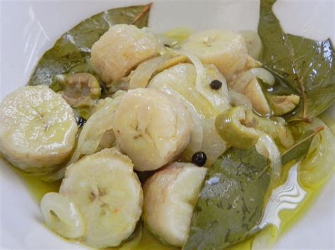 Guineítos En Escabechepuerto Rican Green Bananas Recipe In 2020