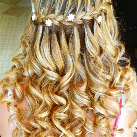 Prom Hair Trends Add Detail To Your Prom Hairstyle With Accessories