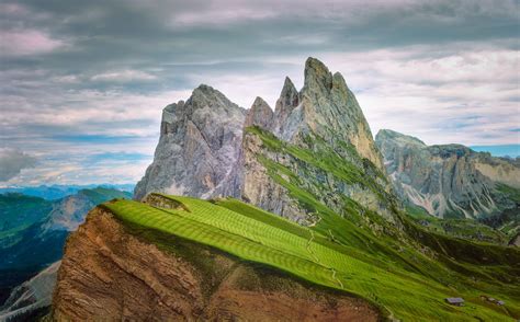 With our own hotel shuttle we accompany you in a few minutes for free to seceda (sellaronda entrance), rasciesa or seiser alm. Seceda (2500m), Dolomites, Italy
