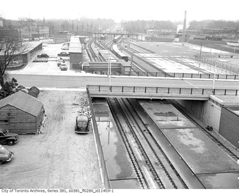 Transit Toronto Image Original Yonge 11 Davisville 1953 Looking South 2