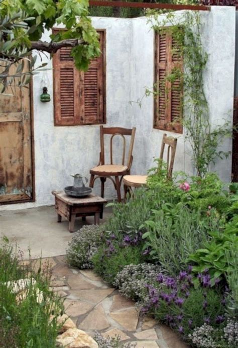 50 Amazing Ideas French Country Garden Decor Small Courtyard Gardens