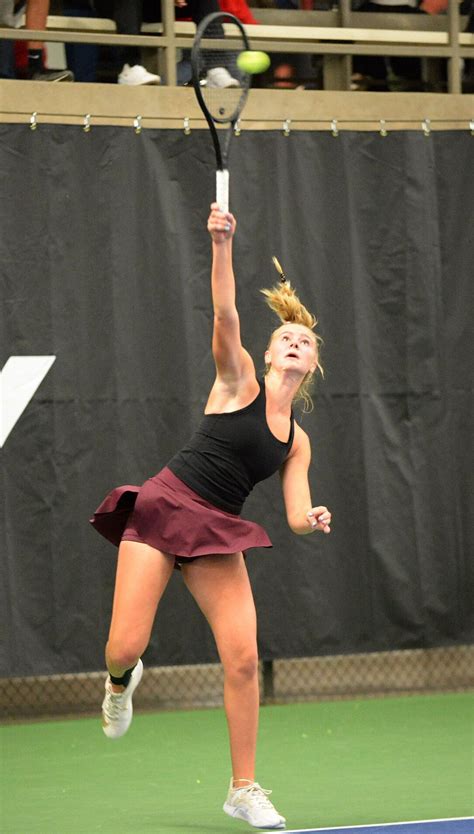 Get To Know Madison Edgewoods Lily Olson Wiaa Division 2 Girls Tennis
