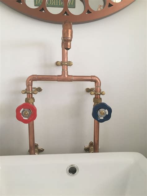 The benefits of a downstairs when it comes to decor most people just give the toilet area a lick of paint and a mirror and leave it. Pin by Michelle baxter on Downstairs toilet | Downstairs ...