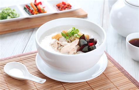 Travelling bubur ayam vendors frequently pass through residential streets in the morning selling the dish. Manfaat Menakjubkan Menu Cumi Goreng & Bubur Paling Enak ...