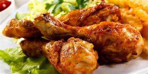 Sebelum digoreng, ayam terlebih dahulu dibaluri tepung dan dioven. Kuliner: Resep Ayam Goreng Mentega | Vemale.com