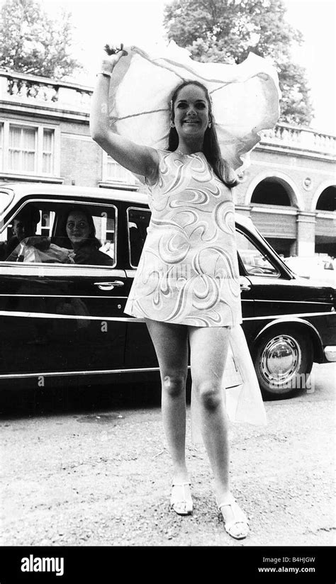 Sally Jane Spencer Actress At Royal Ascot In 1967 Psychedelic Minidress
