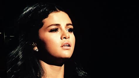 Selena Gomez Performs The Heart Wants What It Wants Amas 2014 Youtube