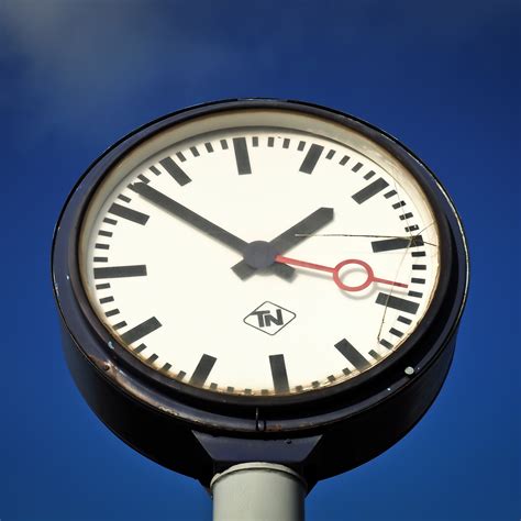 무료 이미지 손목 시계 시각 노스탤지어 계량기 시계 얼굴 기차역 바늘 나타내는 시간 ~의 시간 역 시계