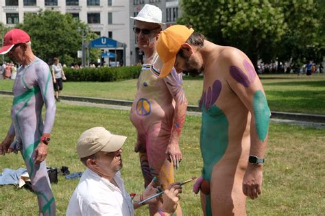 Male Nudity In Public On Twitter Csd Csdberlin Gaypride Naked Nude Publicnudity