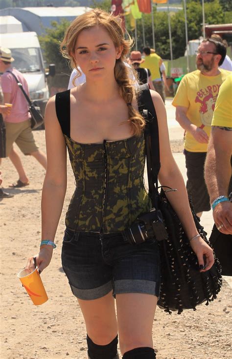 2010 Glastonbury Music Festival In Somerset England 25 06 10 [hq] Emma Watson Photo