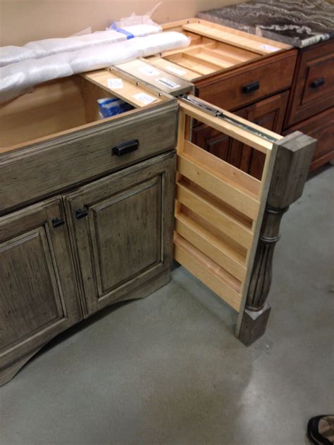 Pin de Michelle S^2 em Cabinet ideas | Cozinha industrial, Cozinha