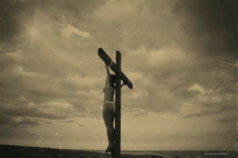 Woman Carrying A Cross C Utare Google Crucifixion Scene Jesus Crucified