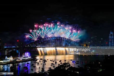New Years Eve Fireworks Sydney Photos And Premium High Res Pictures